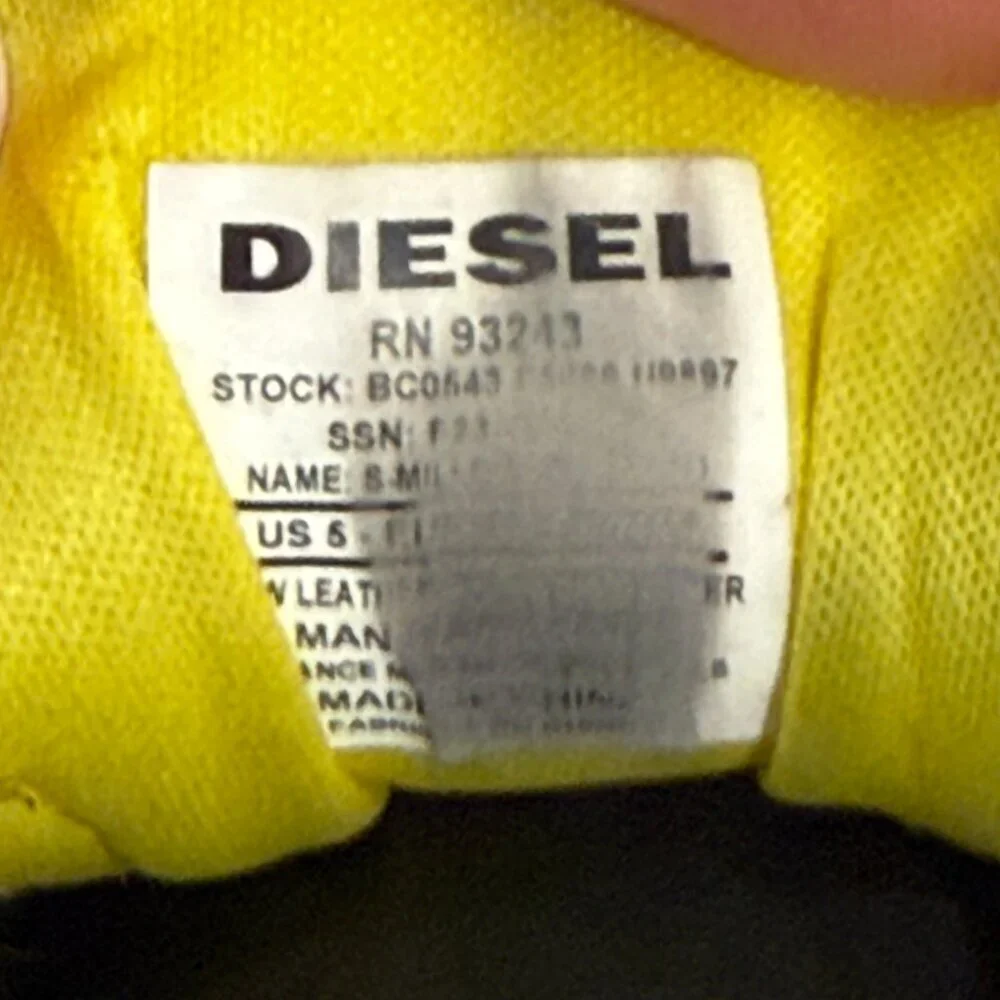 Diesel kids black and yellow sneakers size 5